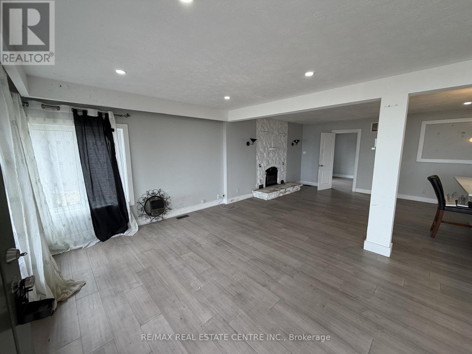 35 Lakeside Avenue, Meaford, Ontario  N4L 1A7 - Photo 12 - X12777894