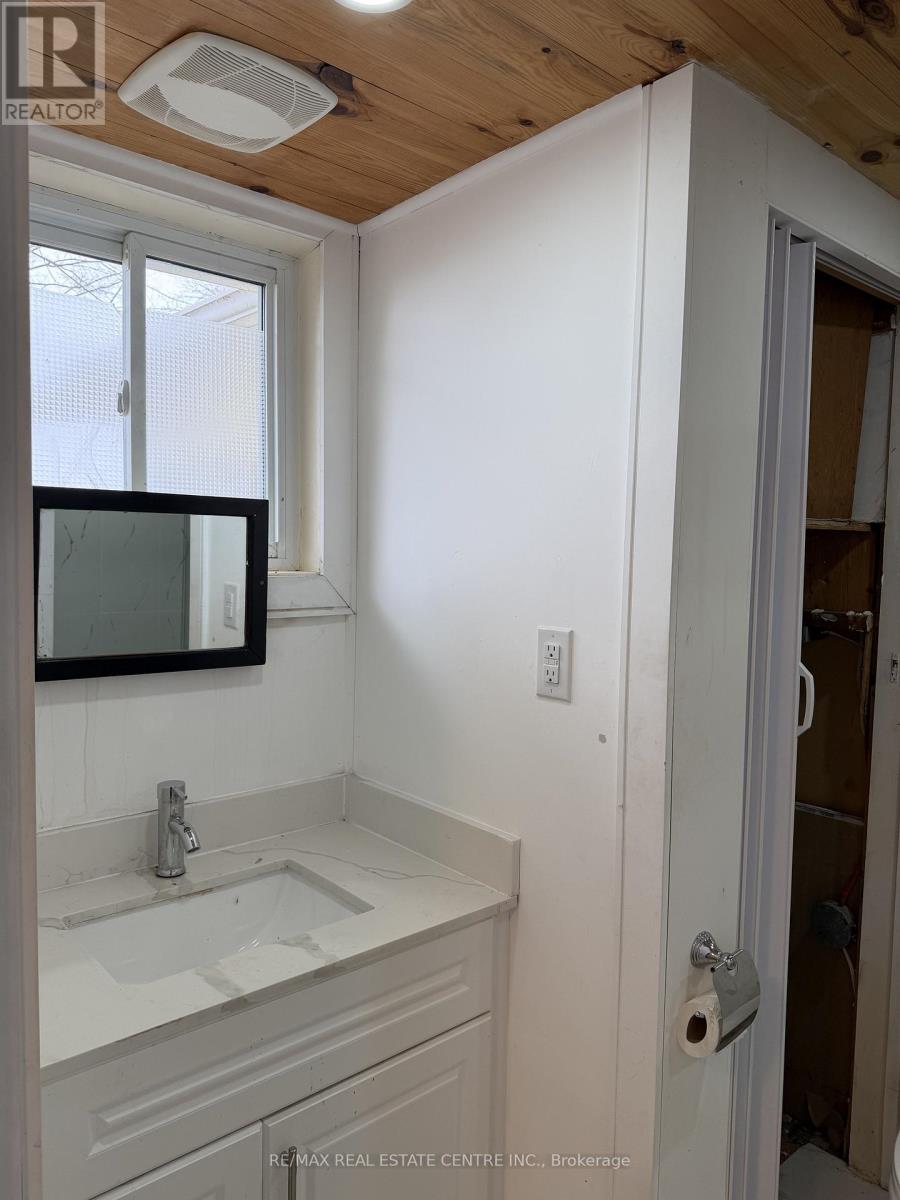 35 Lakeside Avenue, Meaford, Ontario  N4L 1A7 - Photo 16 - X12777894