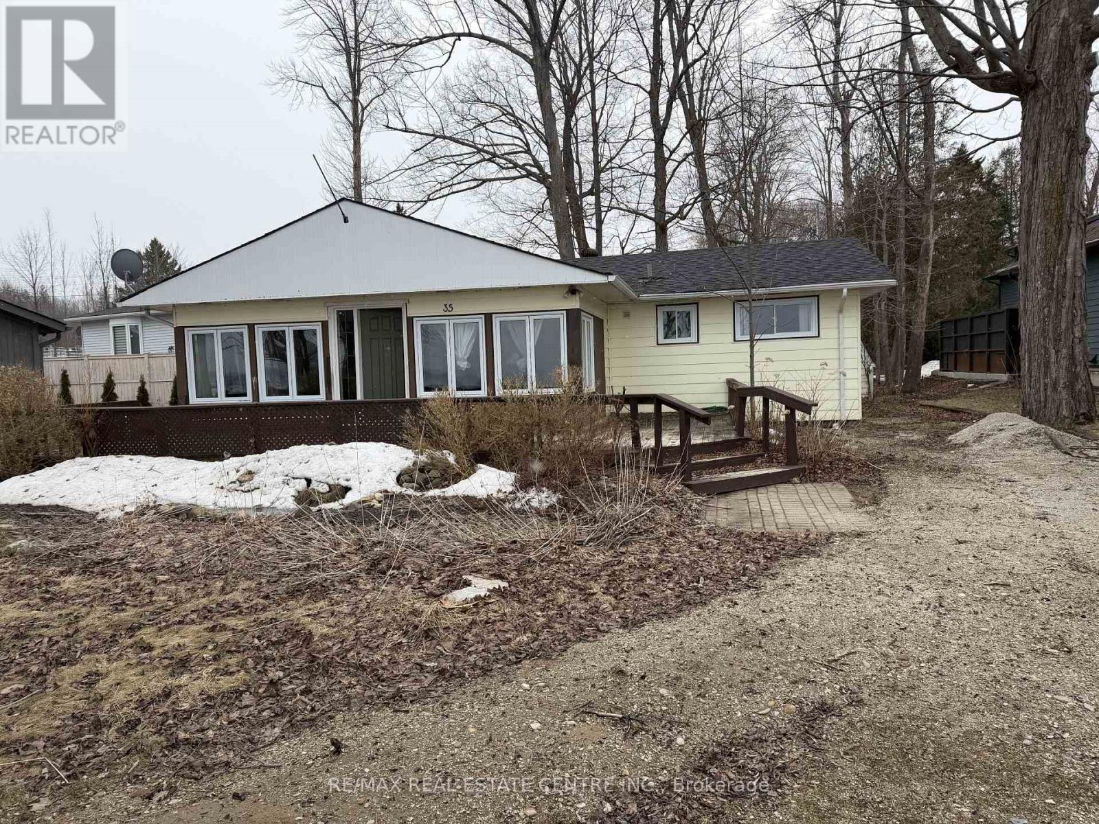 35 Lakeside Avenue, Meaford, Ontario  N4L 1A7 - Photo 29 - X12777894
