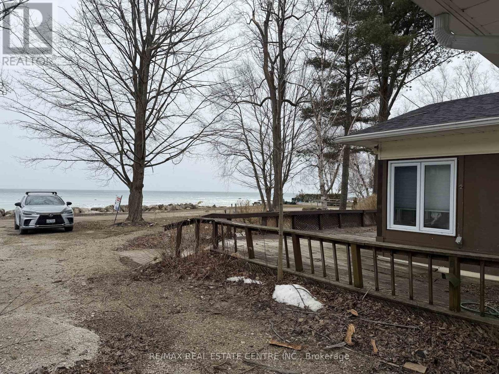35 Lakeside Avenue, Meaford, Ontario  N4L 1A7 - Photo 30 - X12777894