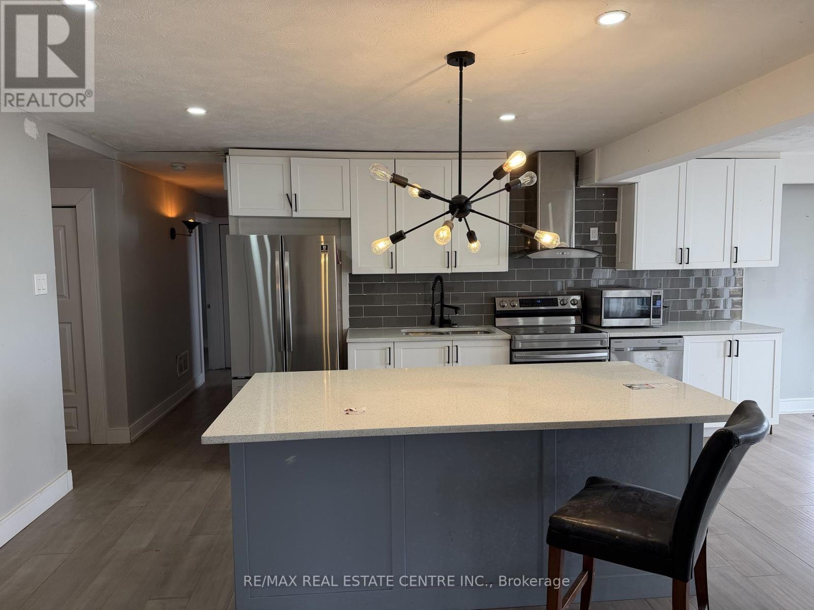 35 Lakeside Avenue, Meaford, Ontario  N4L 1A7 - Photo 9 - X12777894