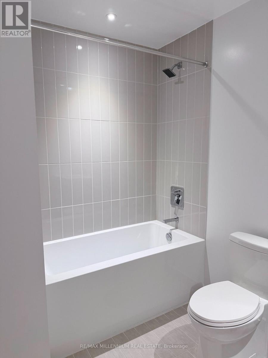 5901 - 3900 Confederation Parkway, Mississauga, Ontario  L5B 0M3 - Photo 12 - W12872320