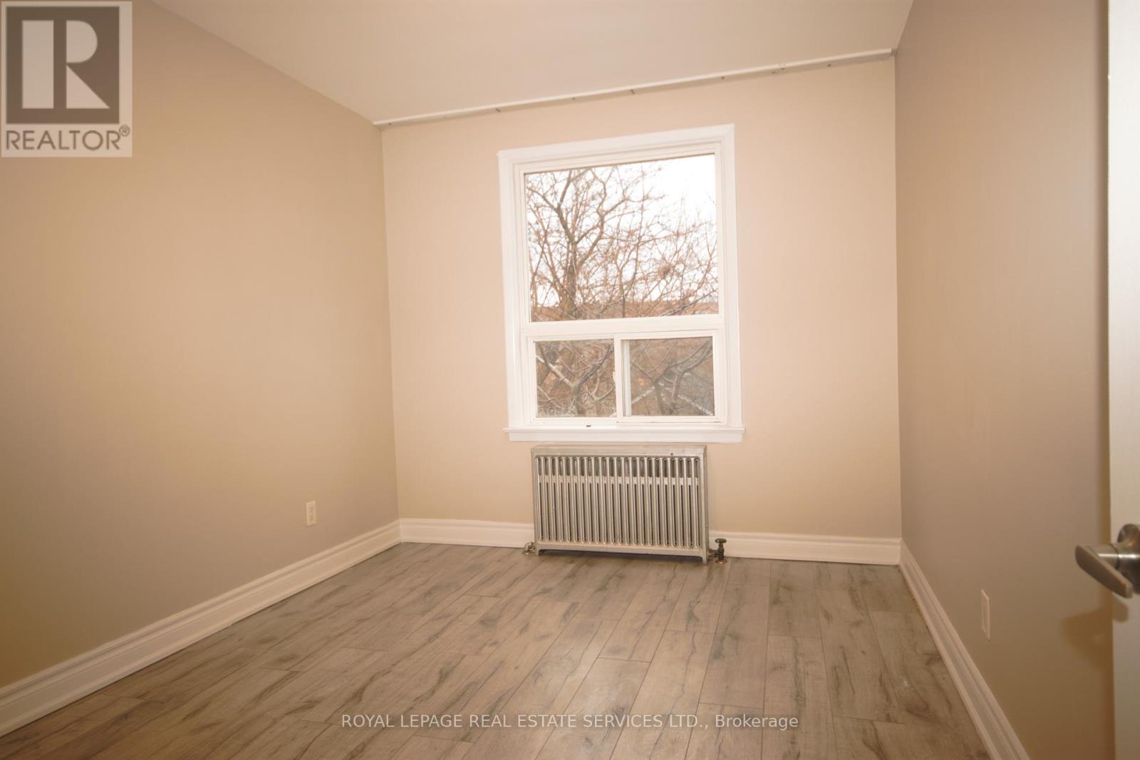 2 - 62 Branstone #2 Road, Toronto, Ontario  M6Z 4E4 - Photo 8 - W12928906