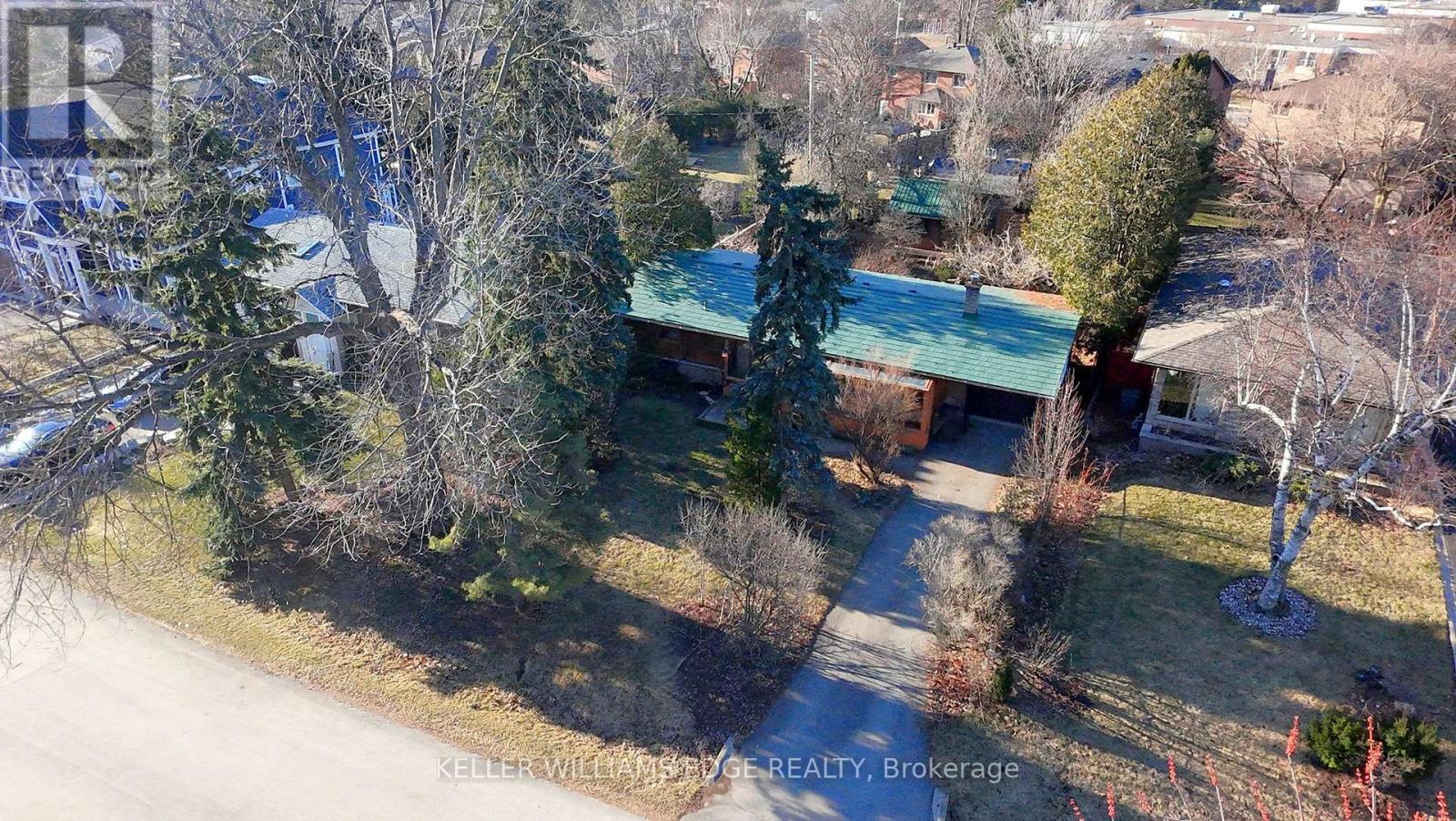 1322 Langdale Crescent, Oakville, Ontario  L6H 2K8 - Photo 31 - W12929216