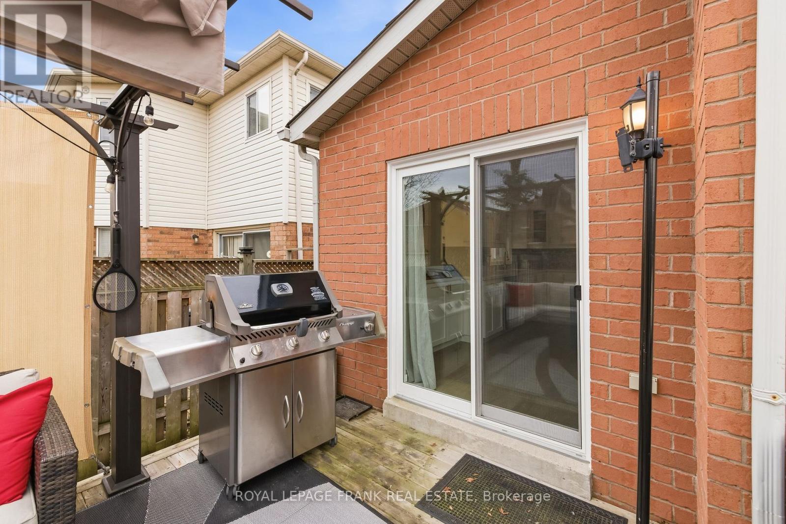 5 Telegraph Drive, Whitby, Ontario  L1P 1S2 - Photo 34 - E12929554