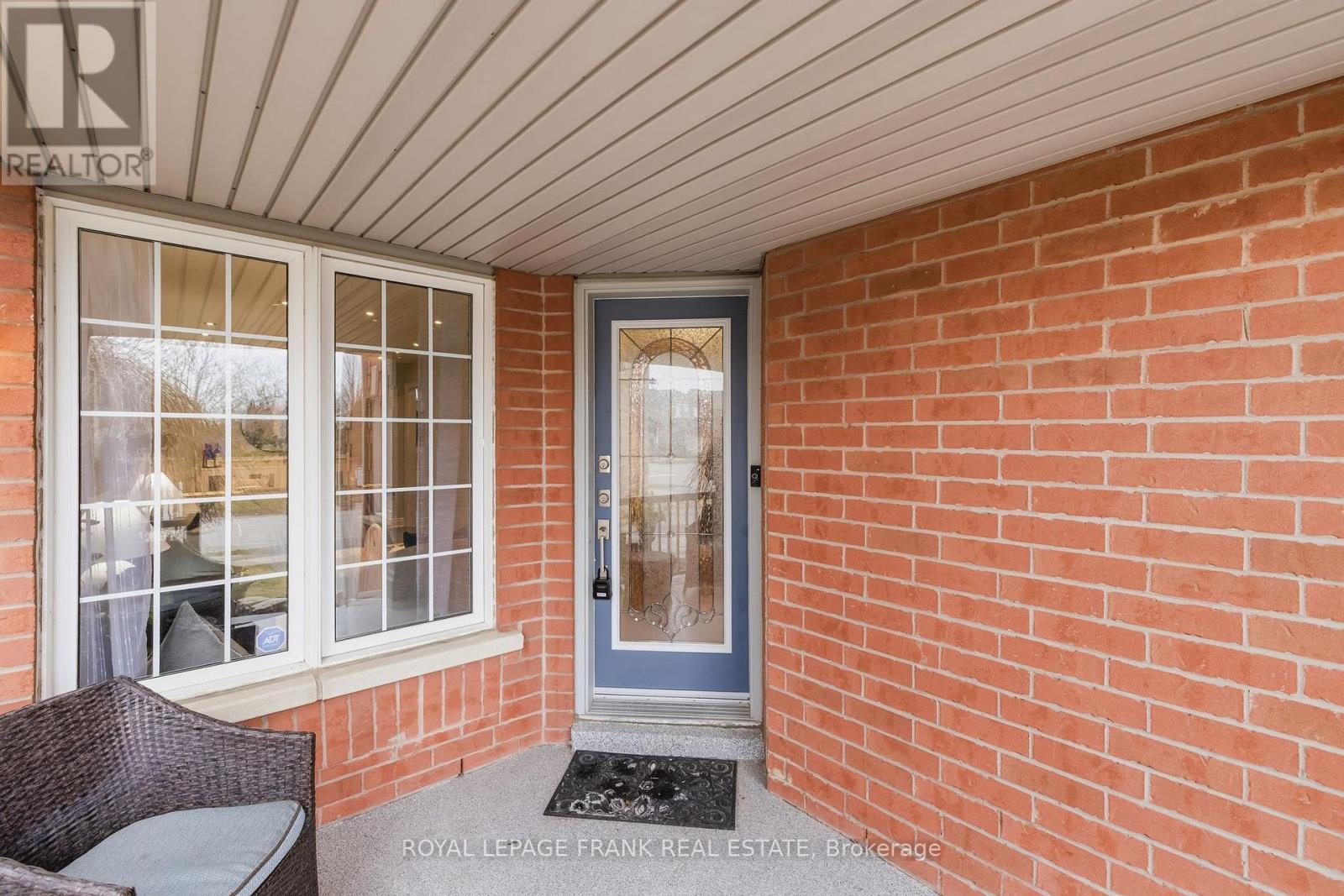 5 Telegraph Drive, Whitby, Ontario  L1P 1S2 - Photo 6 - E12929554