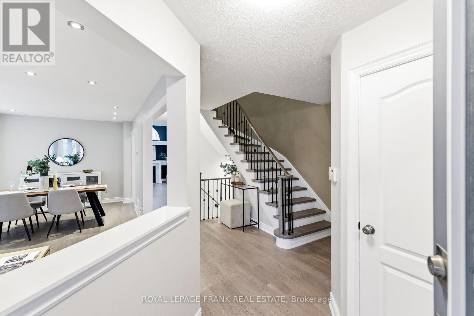 5 Telegraph Drive, Whitby, Ontario  L1P 1S2 - Photo 7 - E12929554