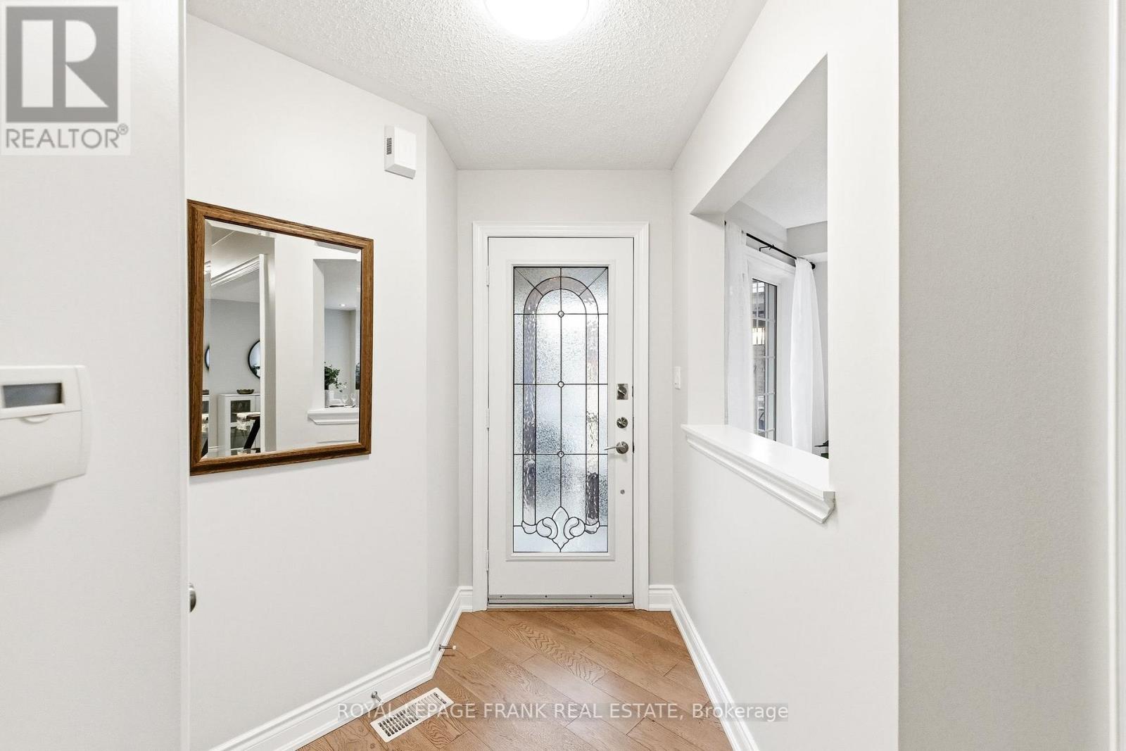 5 Telegraph Drive, Whitby, Ontario  L1P 1S2 - Photo 8 - E12929554