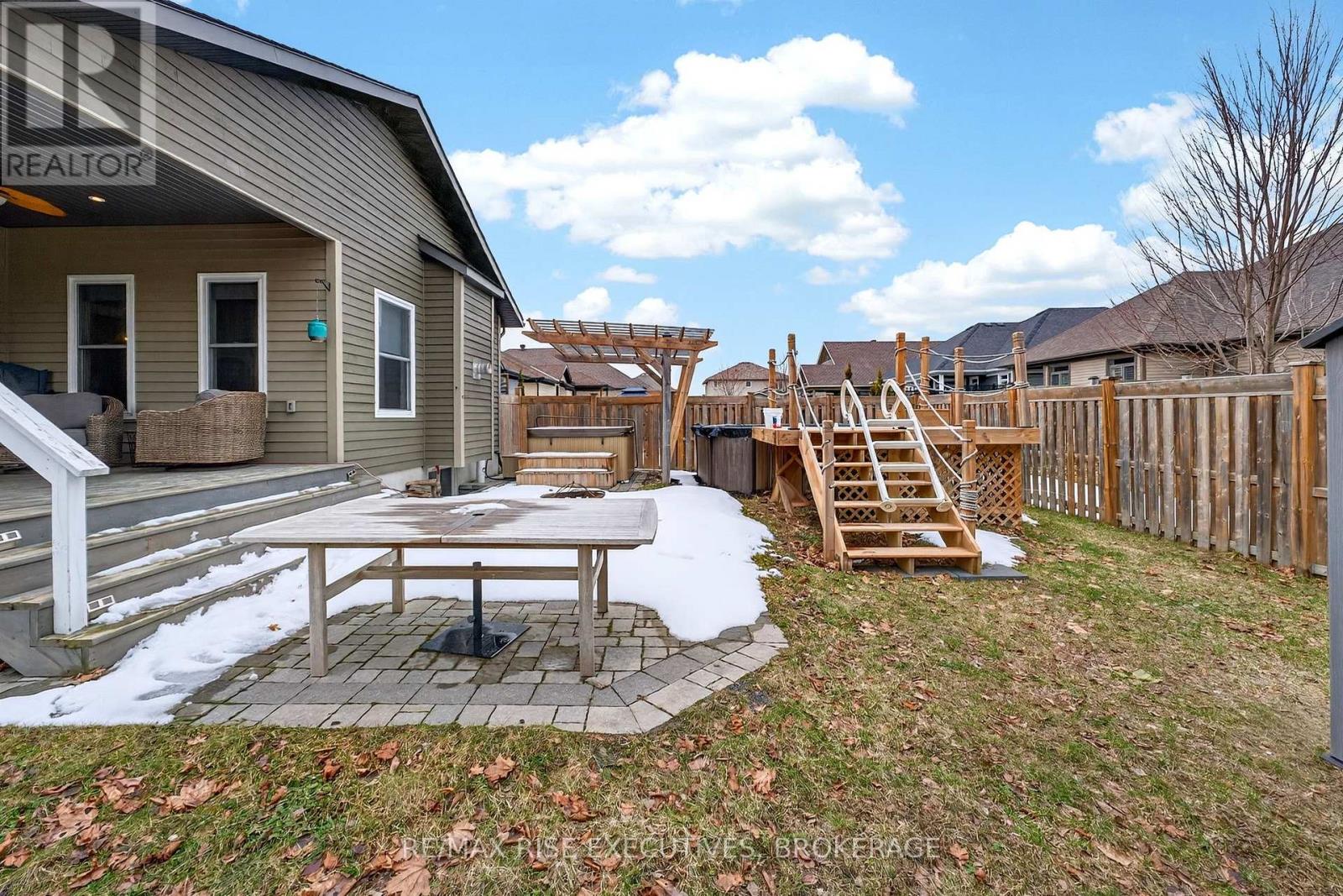 700 Stonehenge Street, Kingston, Ontario  K7P 0B2 - Photo 44 - X12929570