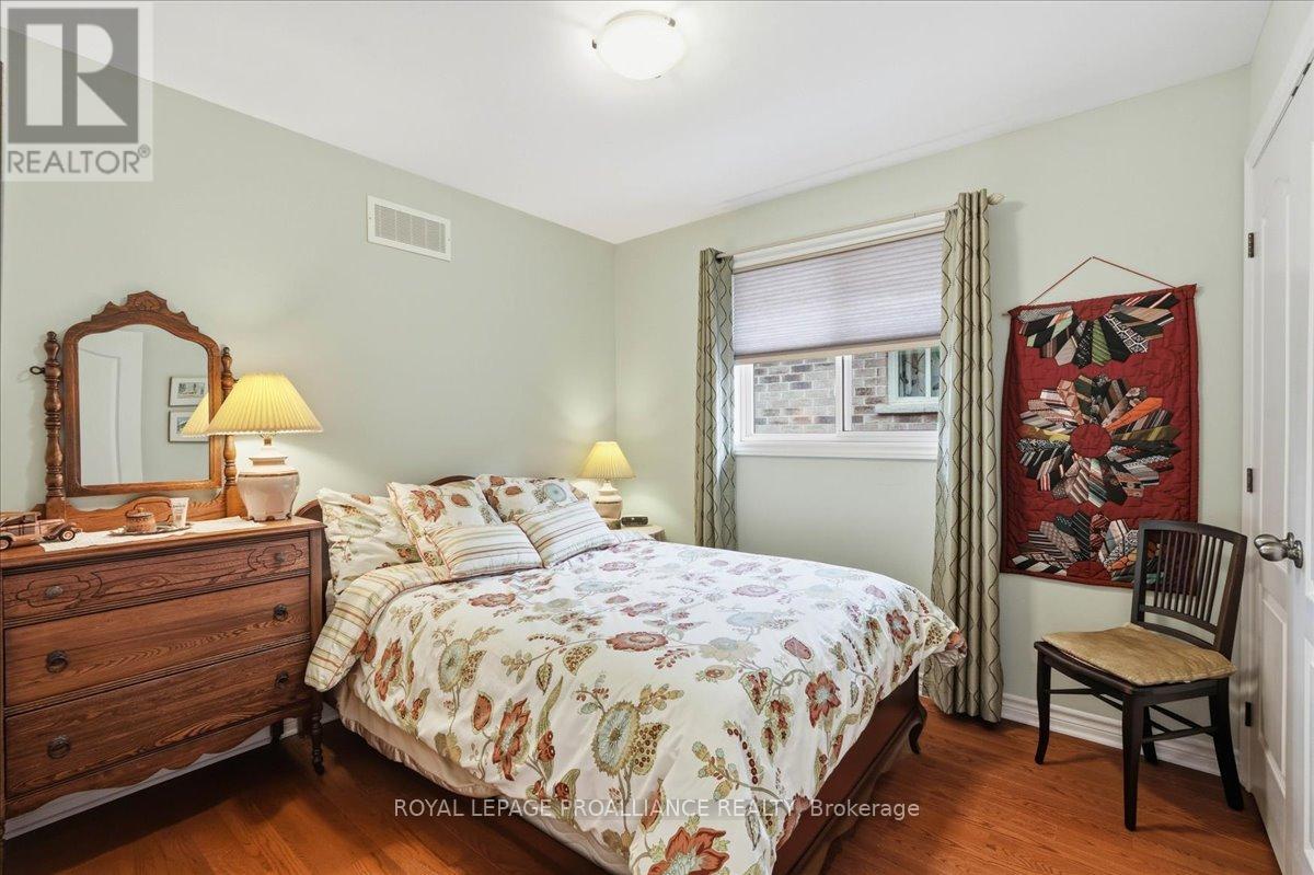 12 Chelsea Crescent, Belleville, Ontario  K8N 4Z5 - Photo 18 - X12929550