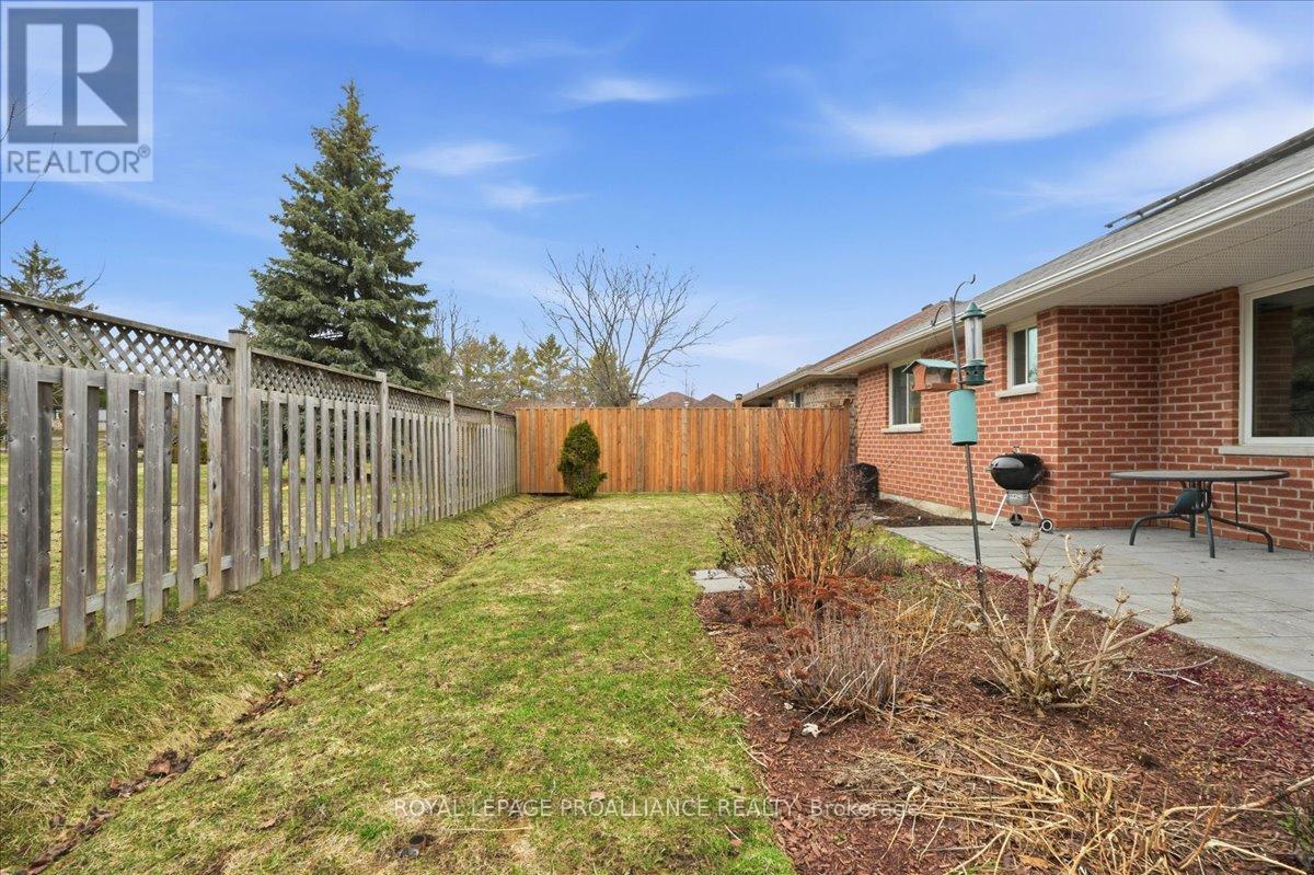 12 Chelsea Crescent, Belleville, Ontario  K8N 4Z5 - Photo 23 - X12929550