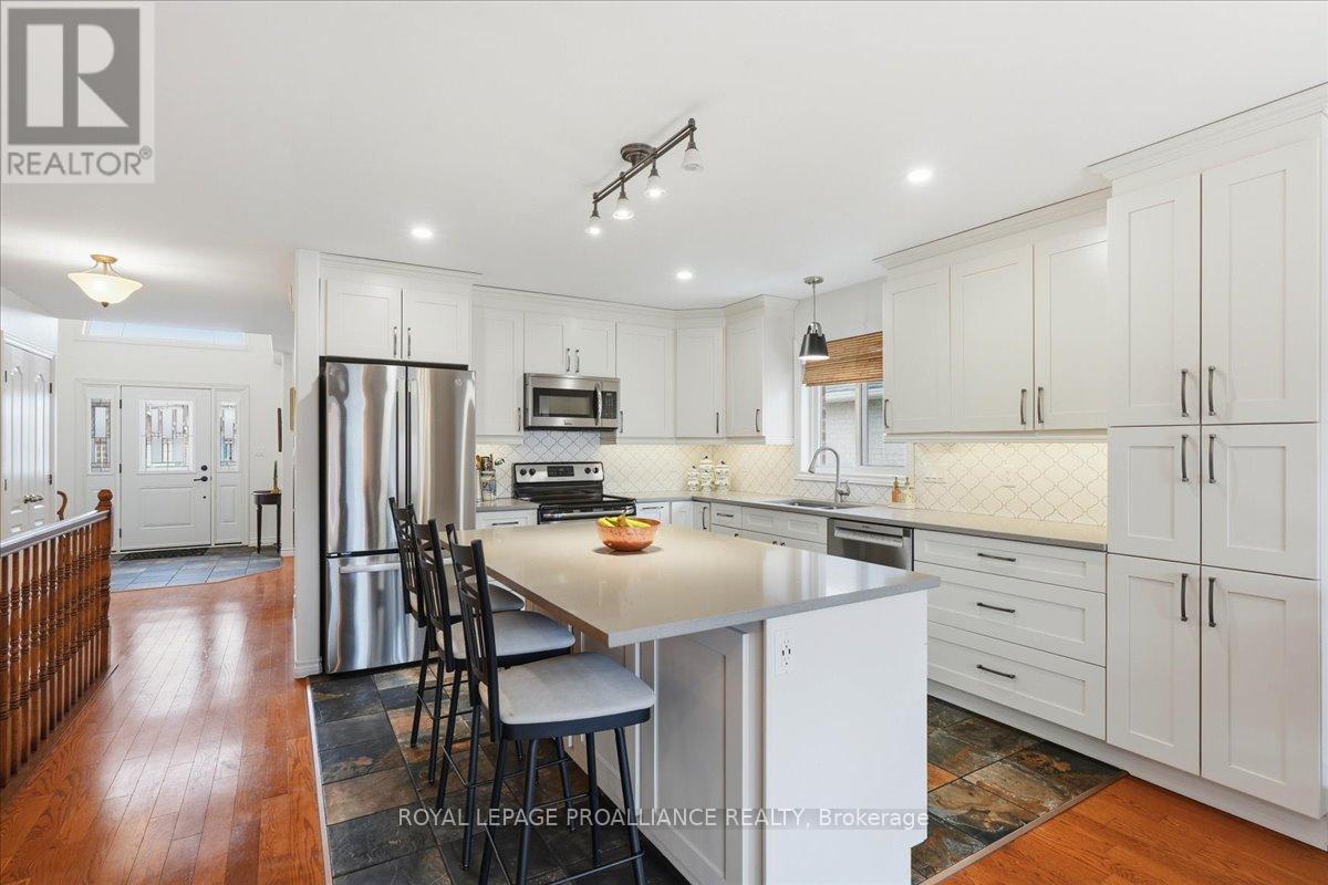 12 Chelsea Crescent, Belleville, Ontario  K8N 4Z5 - Photo 8 - X12929550