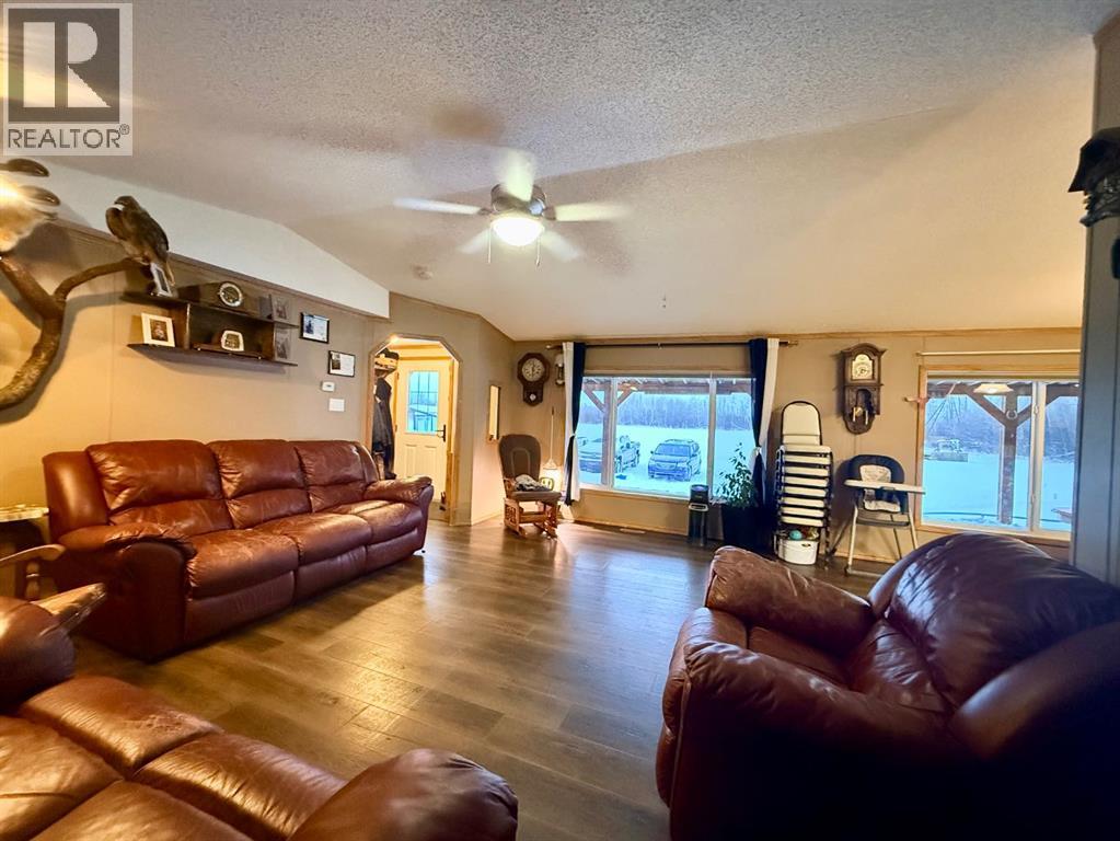 106243 Rge Rd 122, Rural Mackenzie County, Alberta  T0H 2H0 - Photo 10 - A2275683