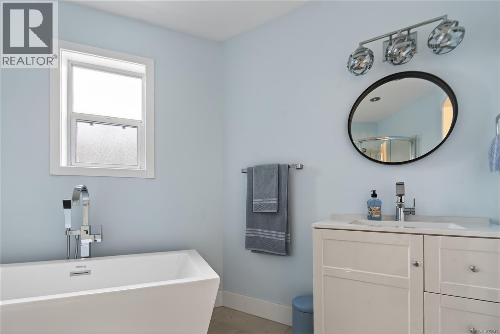 881 Therres Cres, Ladysmith, British Columbia  V9G 1N5 - Photo 17 - 1029043