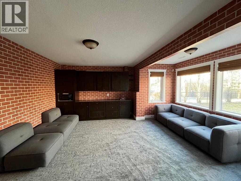 75 Royal Abbey Rise Nw, Calgary, Alberta  T3G 4Y5 - Photo 16 - A2284582