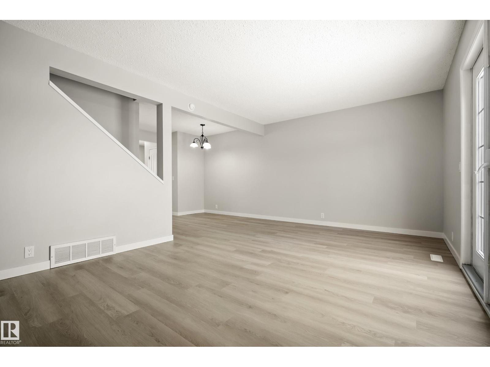 3311 139 Av Nw, Edmonton, Alberta  T5Y 1T2 - Photo 11 - E4479205