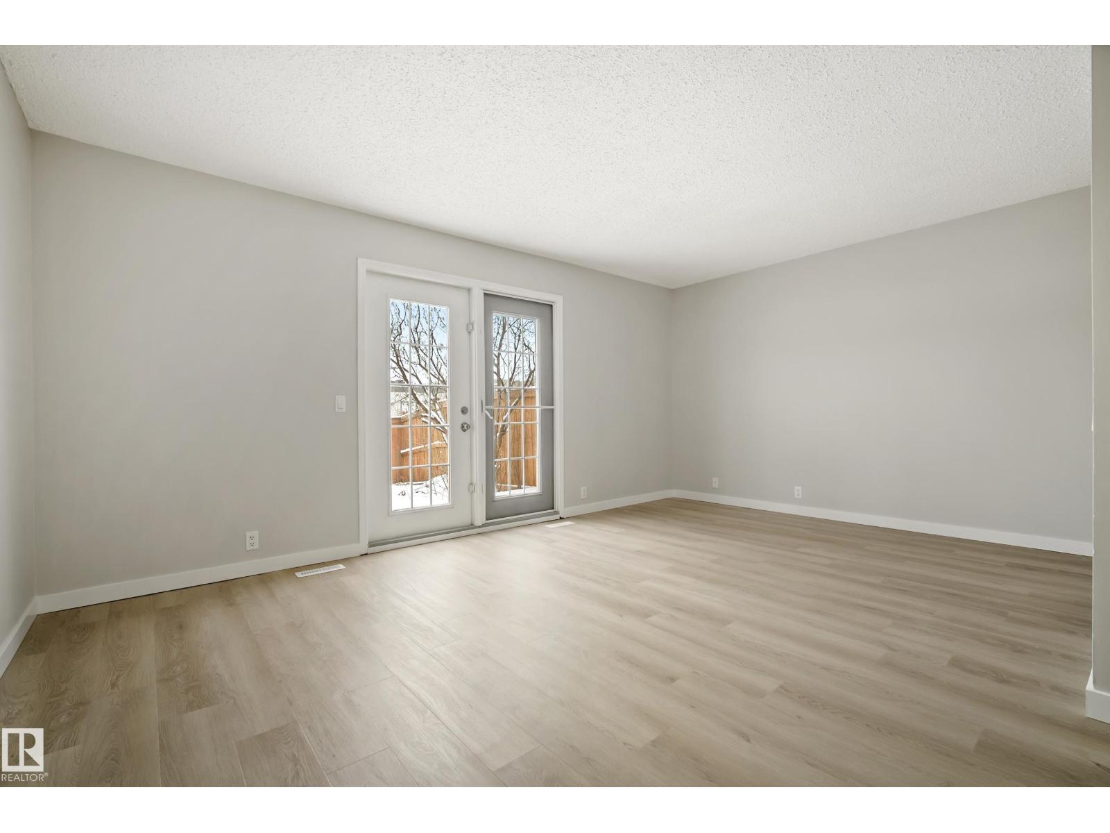 3311 139 Av Nw, Edmonton, Alberta  T5Y 1T2 - Photo 8 - E4479205