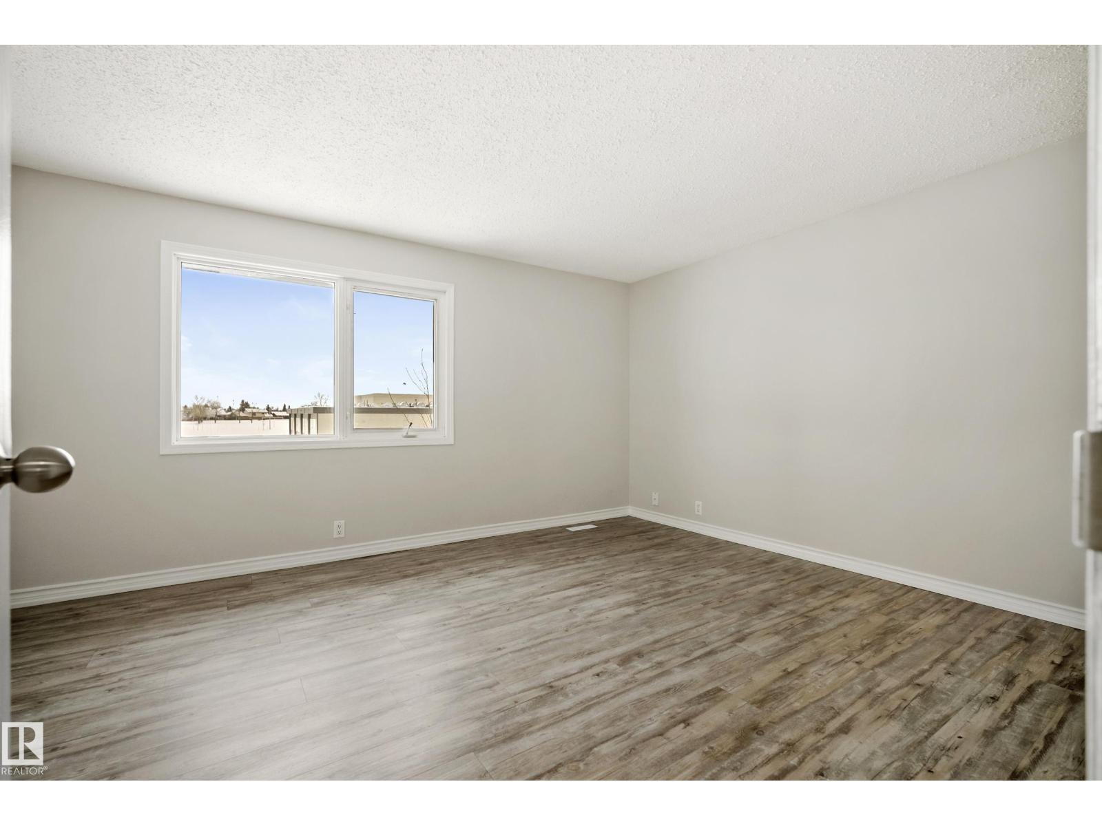 3311 139 Av Nw, Edmonton, Alberta  T5Y 1T2 - Photo 16 - E4479205