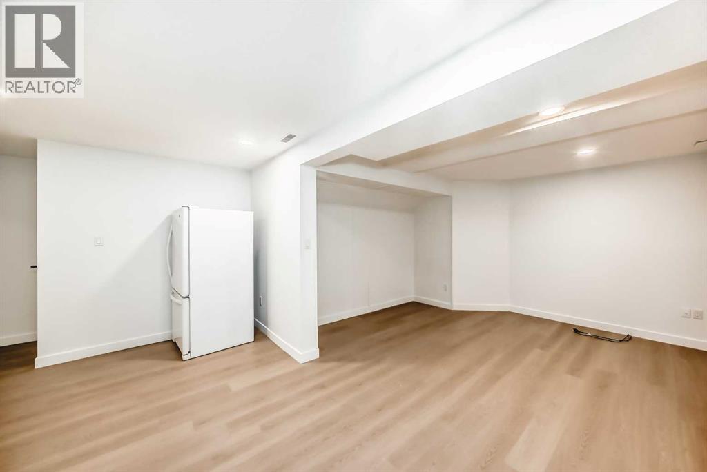 52 Mt Crandell Crescent W, Lethbridge, Alberta  T1K 6L6 - Photo 20 - A2295332