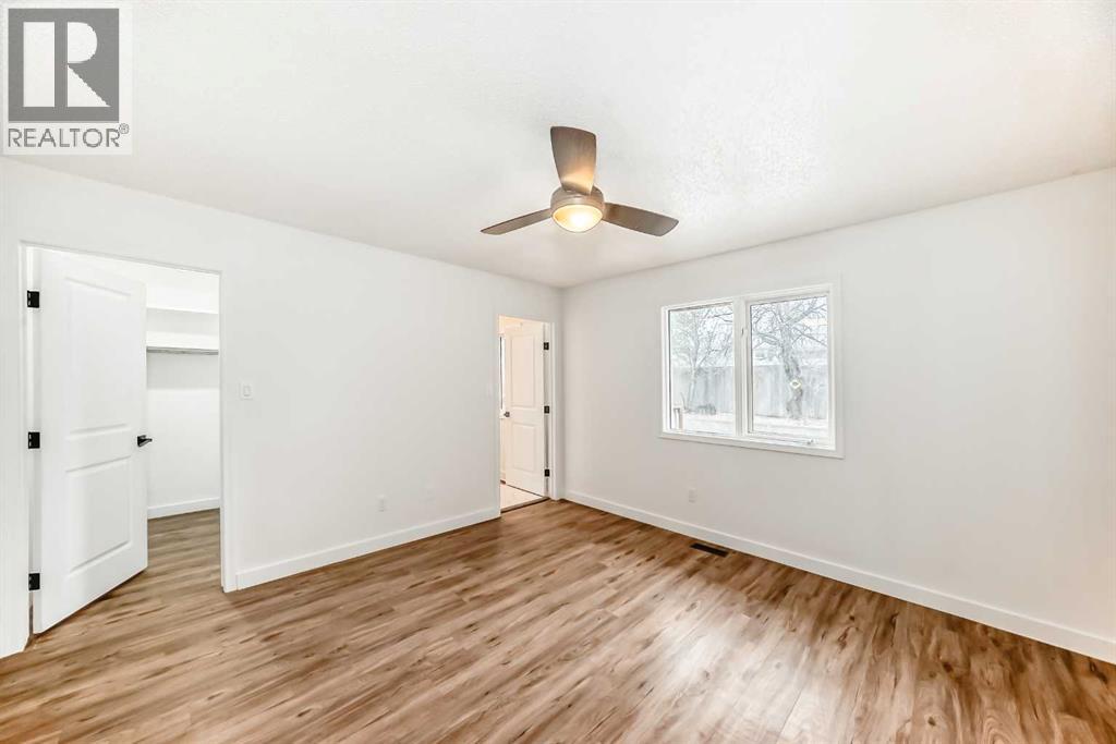 52 Mt Crandell Crescent W, Lethbridge, Alberta  T1K 6L6 - Photo 8 - A2295332