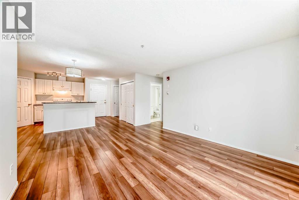 215, 290 Shawville Way Se, Calgary, Alberta  T2Y 3Z9 - Photo 4 - A2295733