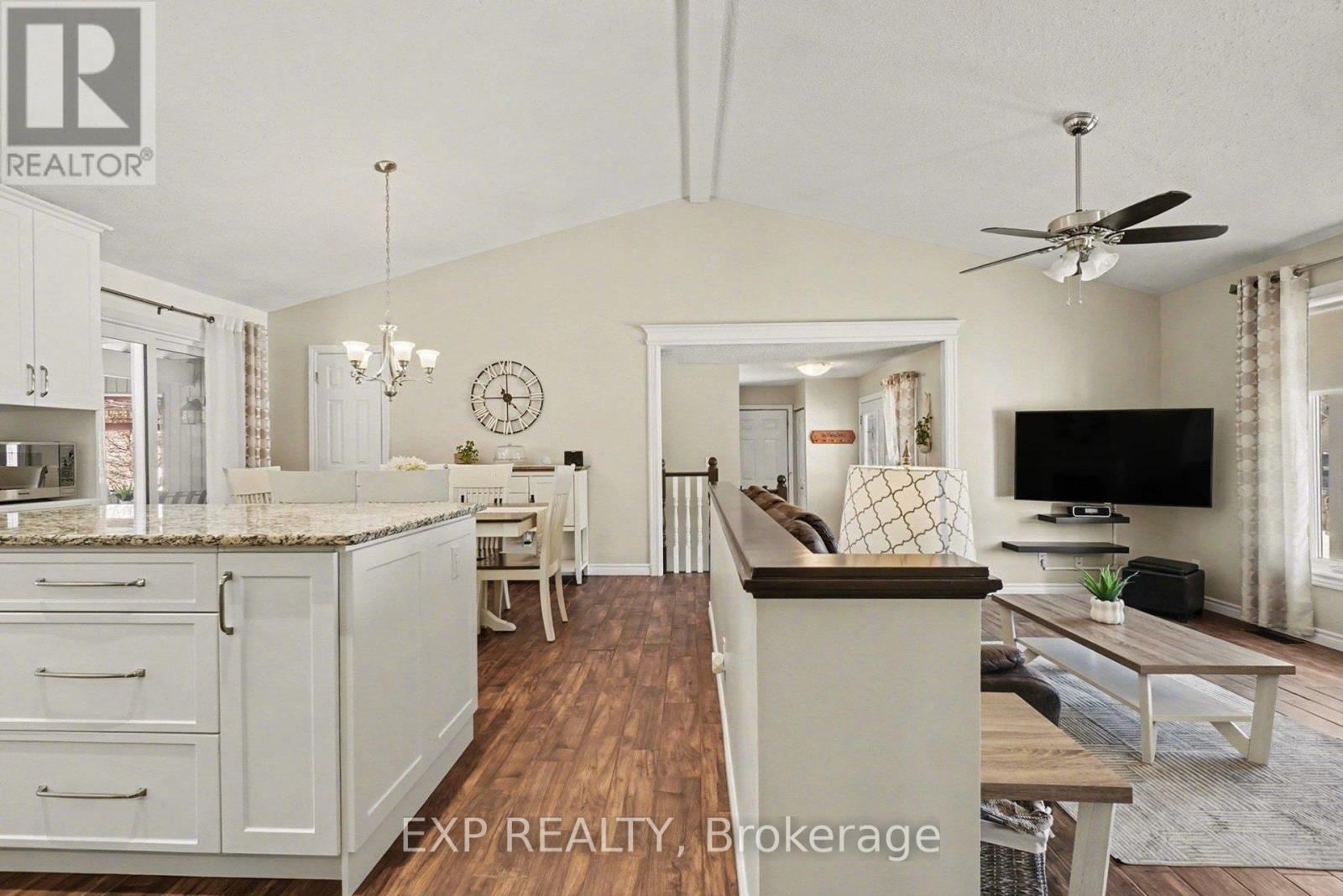 3238 Drouin Road, Clarence-Rockland, Ontario  K0A 2A0 - Photo 12 - X12929468