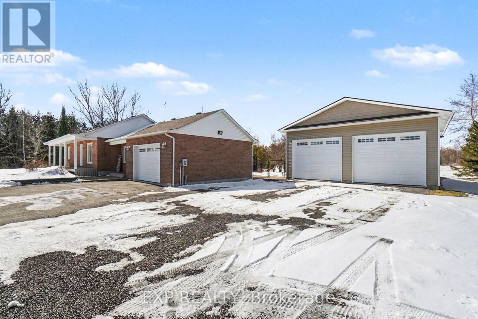 3238 Drouin Road, Clarence-Rockland, Ontario  K0A 2A0 - Photo 2 - X12929468