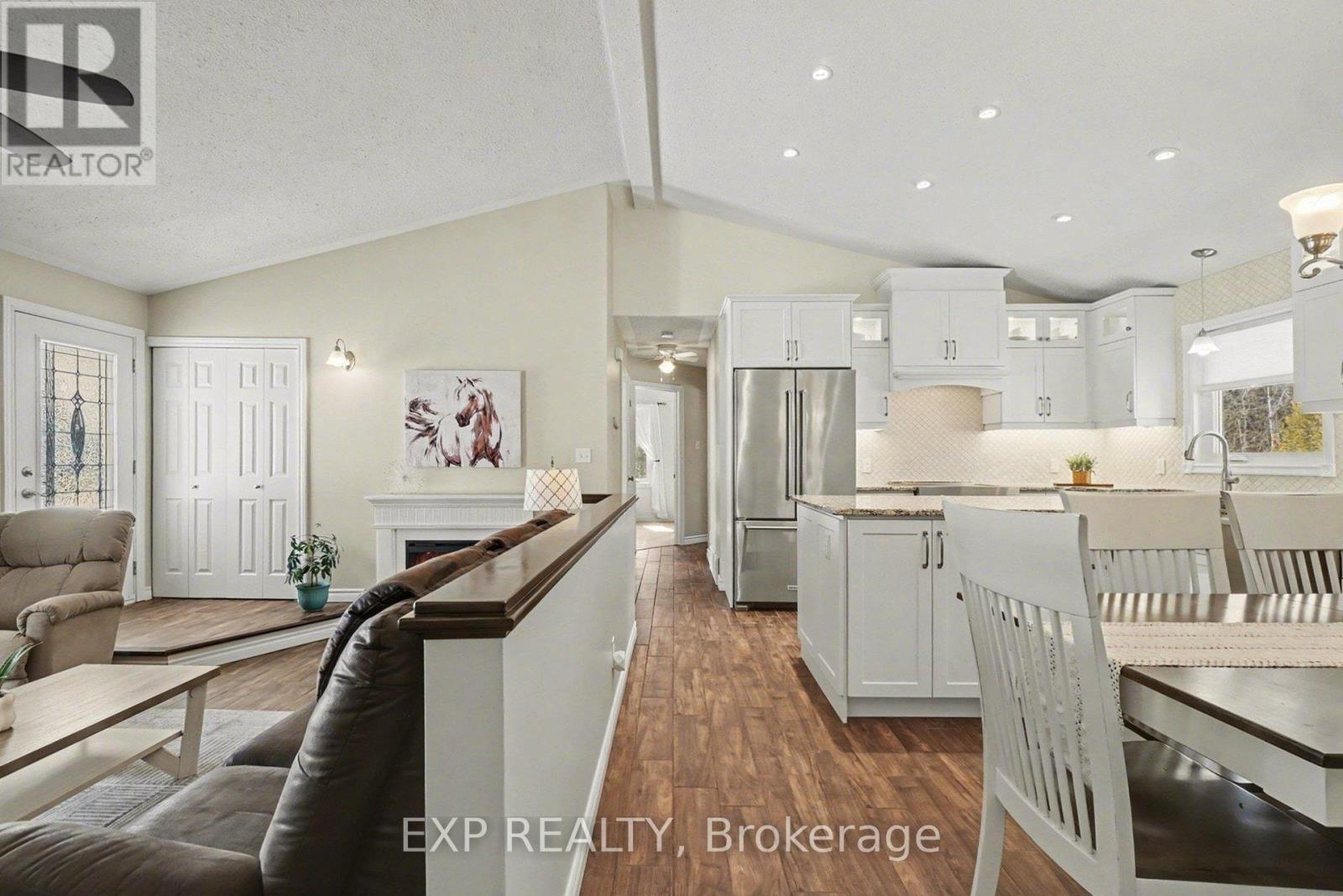 3238 Drouin Road, Clarence-Rockland, Ontario  K0A 2A0 - Photo 9 - X12929468