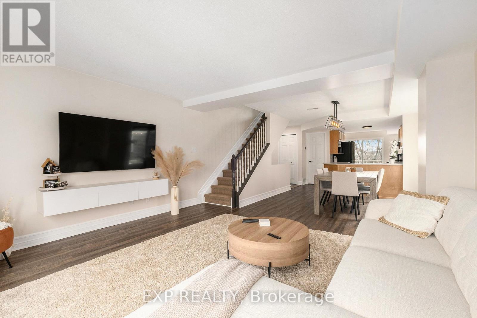 76 Lakepointe Drive, Ottawa, Ontario  K4A 5E5 - Photo 4 - X12929512