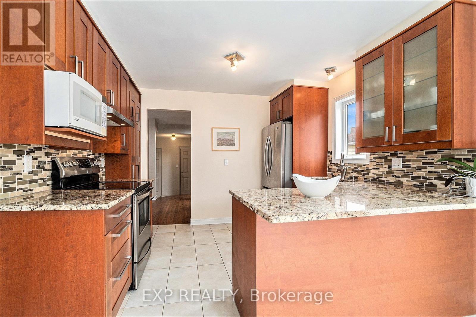 29 Woodford Way, Ottawa, Ontario  K2J 4B9 - Photo 17 - X12929540