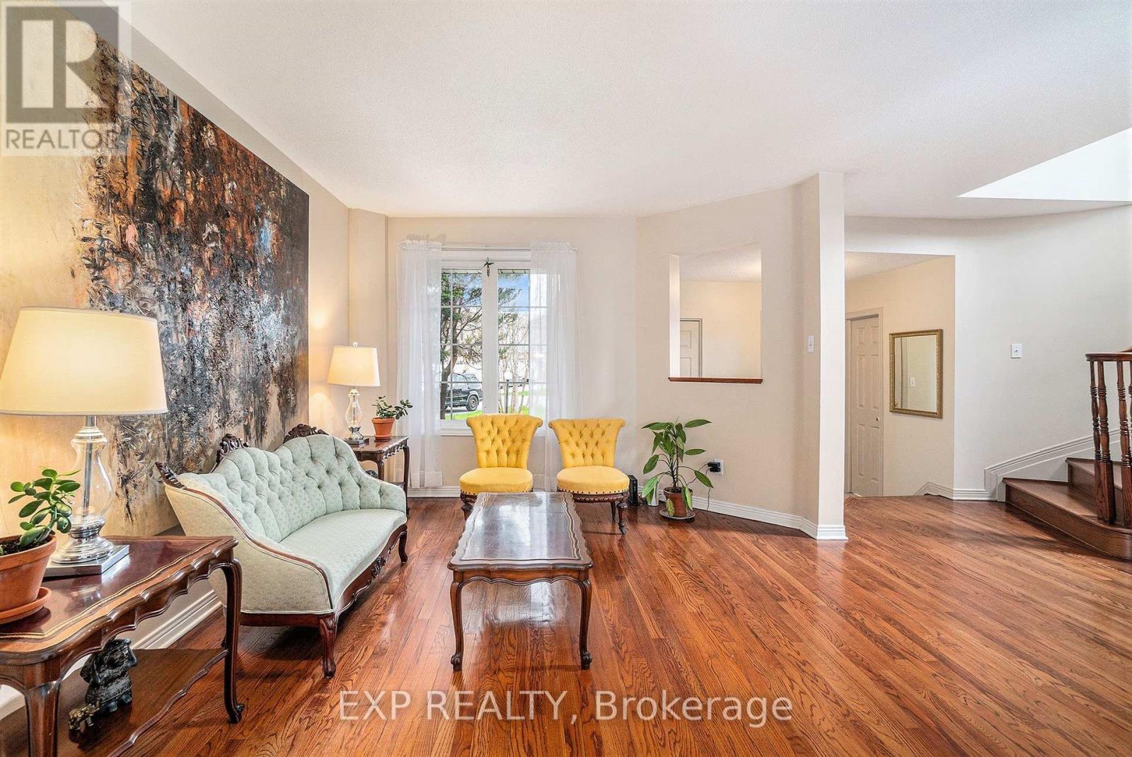 29 Woodford Way, Ottawa, Ontario  K2J 4B9 - Photo 9 - X12929540