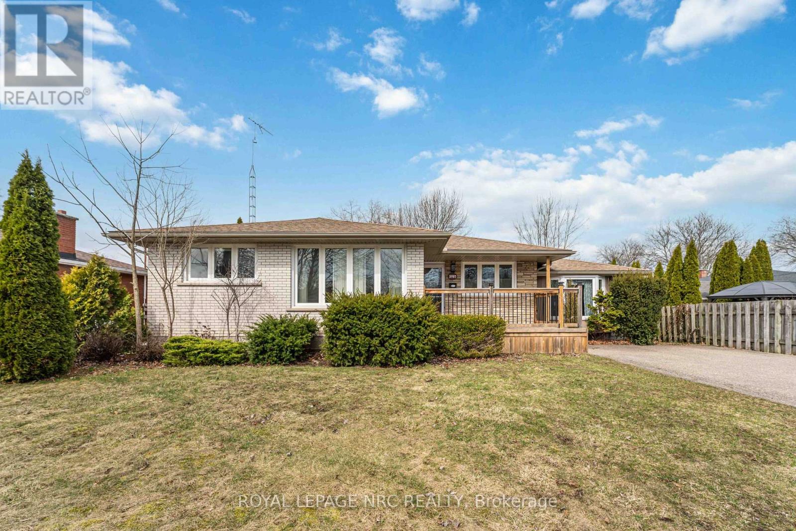 3987 MONTCALM CRESCENT, Niagara Falls, Ontario