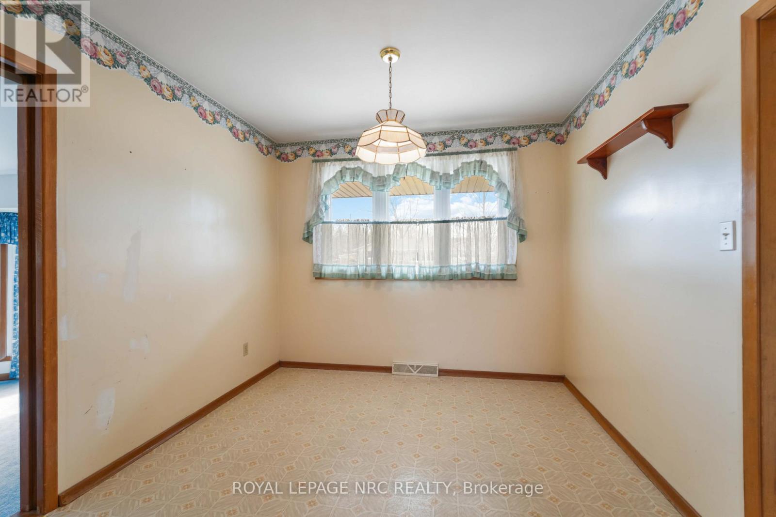 3987 Montcalm Crescent, Niagara Falls, Ontario  L2G 6L9 - Photo 11 - X12929568