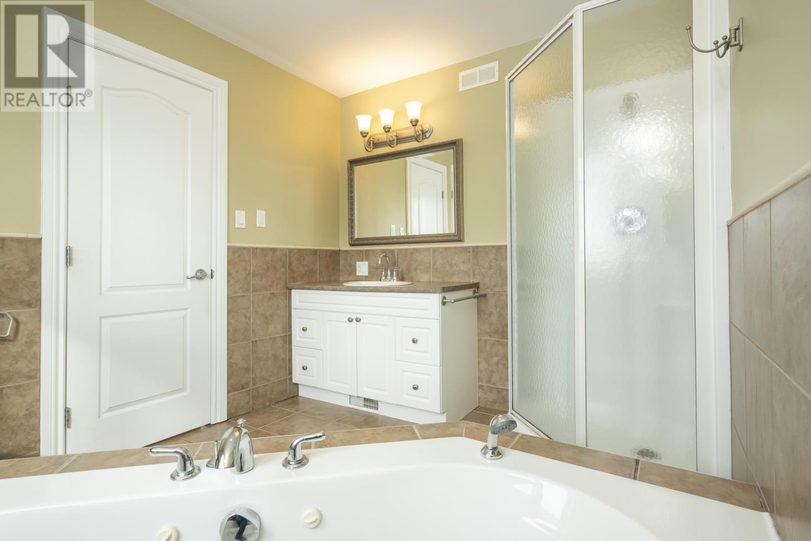 253 Newcastle Dr., Thunder Bay, Ontario  P7G 1C9 - Photo 35 - TB2600559