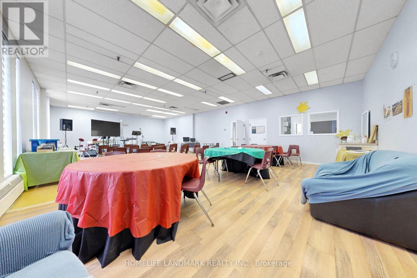 260 Yorkland Boulevard, Toronto, Ontario  M2J 1R7 - Photo 11 - C12929490