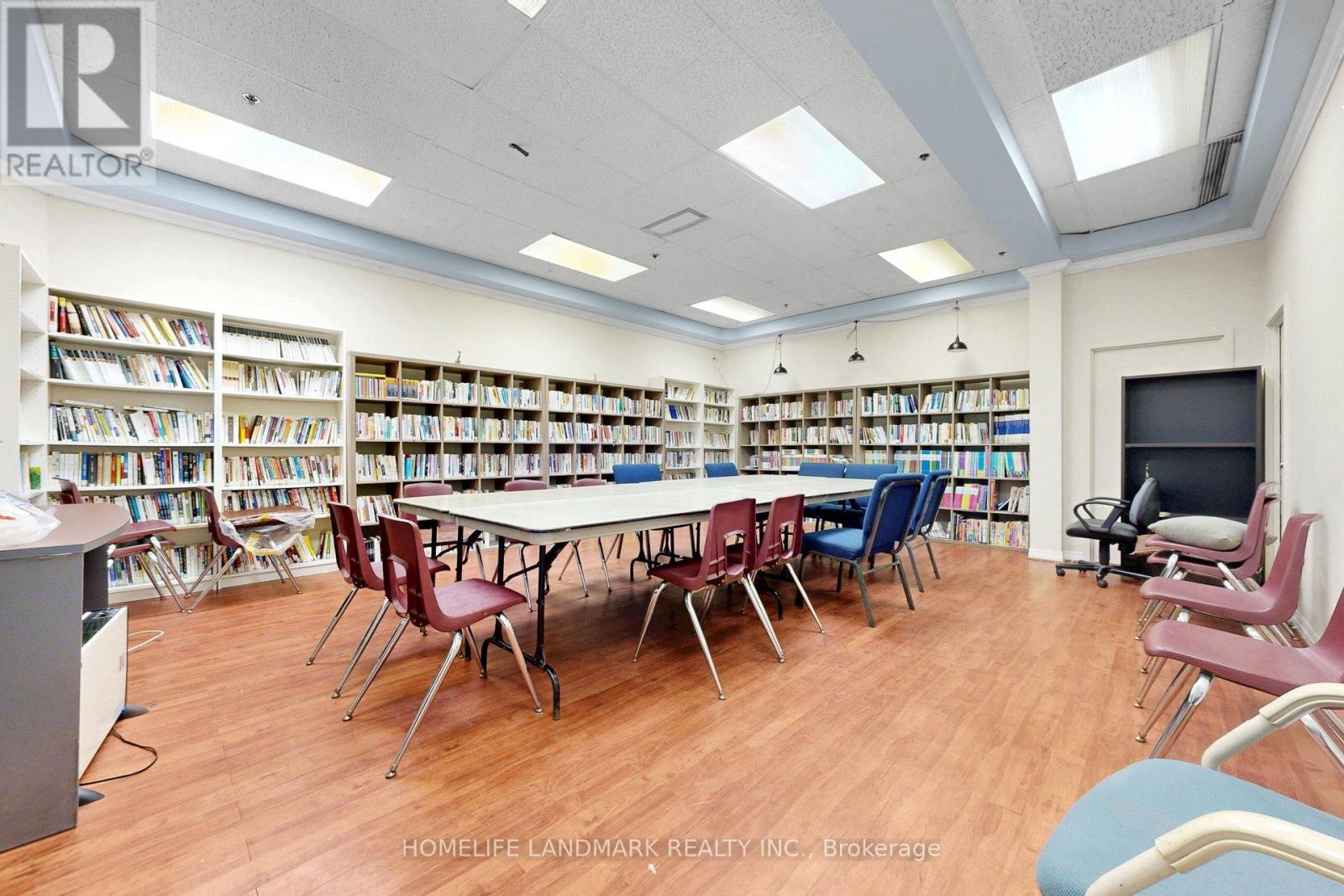 260 Yorkland Boulevard, Toronto, Ontario  M2J 1R7 - Photo 16 - C12929490