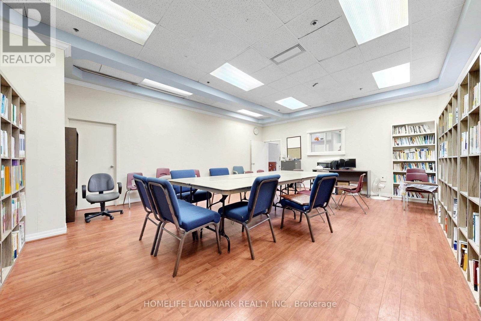 260 Yorkland Boulevard, Toronto, Ontario  M2J 1R7 - Photo 17 - C12929490