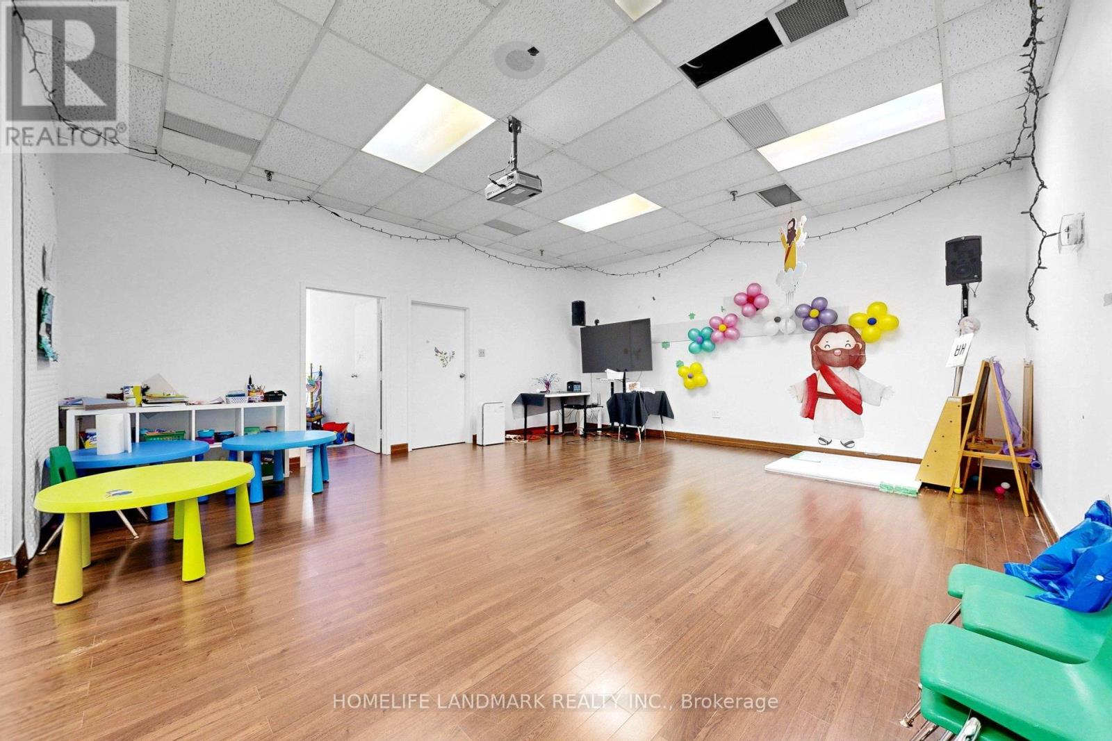 260 Yorkland Boulevard, Toronto, Ontario  M2J 1R7 - Photo 19 - C12929490