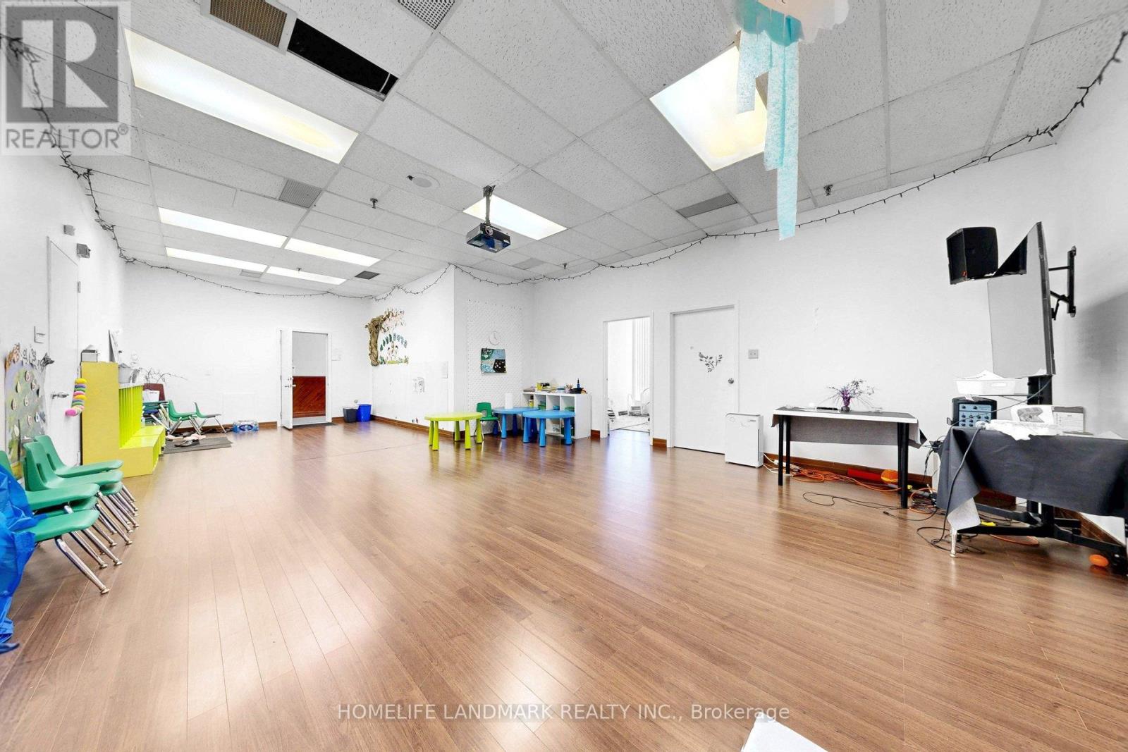 260 Yorkland Boulevard, Toronto, Ontario  M2J 1R7 - Photo 20 - C12929490