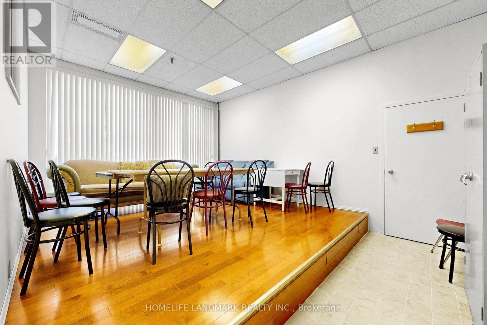 260 Yorkland Boulevard, Toronto, Ontario  M2J 1R7 - Photo 24 - C12929490