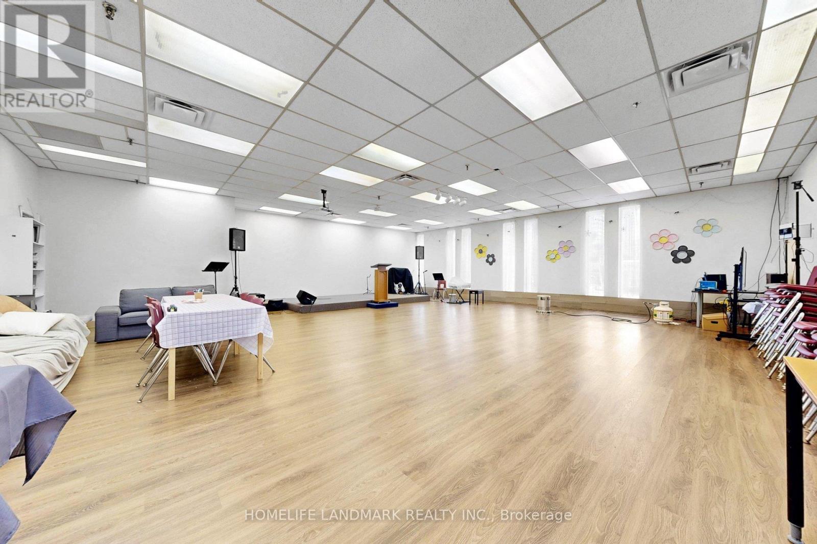 260 Yorkland Boulevard, Toronto, Ontario  M2J 1R7 - Photo 26 - C12929490