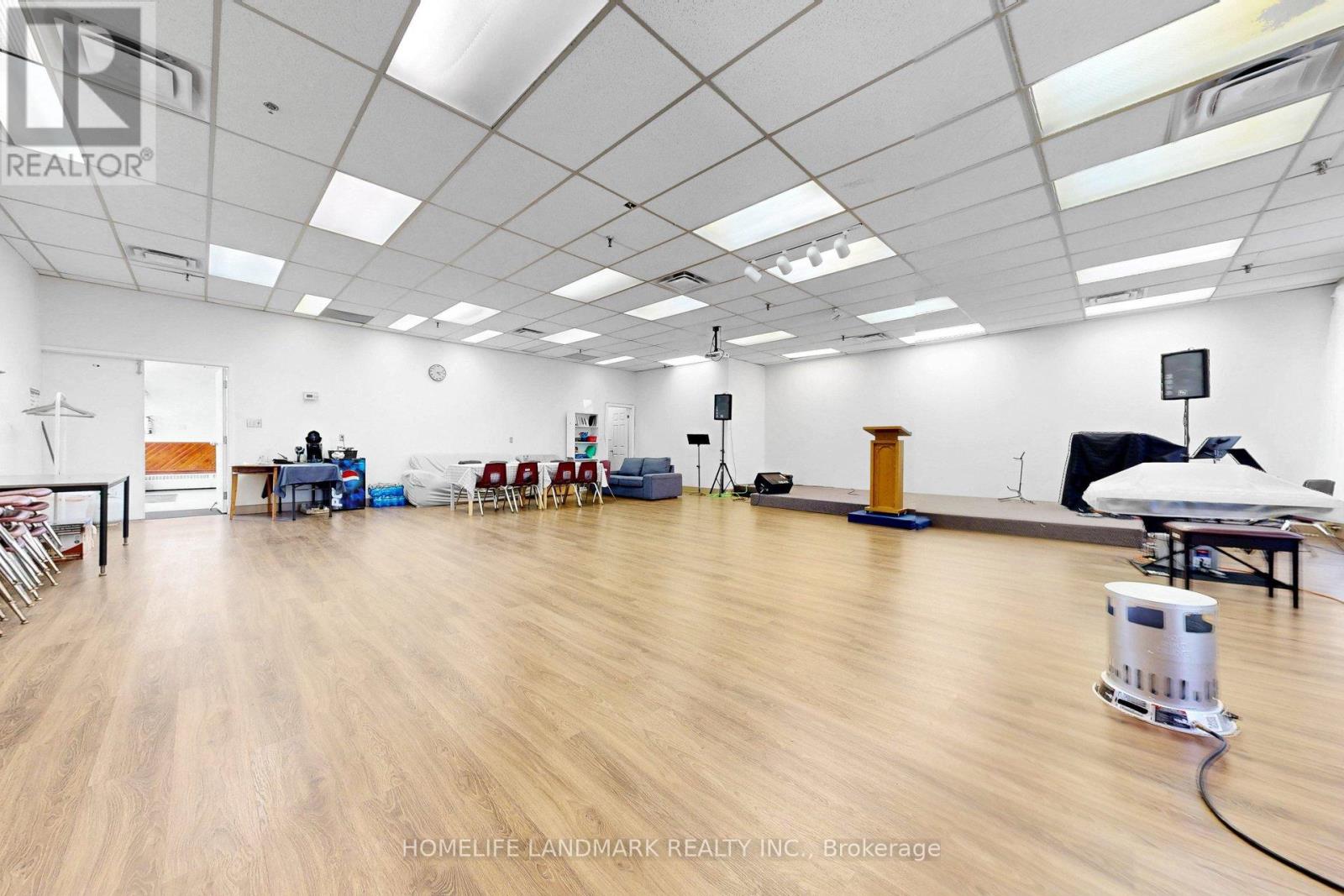 260 Yorkland Boulevard, Toronto, Ontario  M2J 1R7 - Photo 27 - C12929490