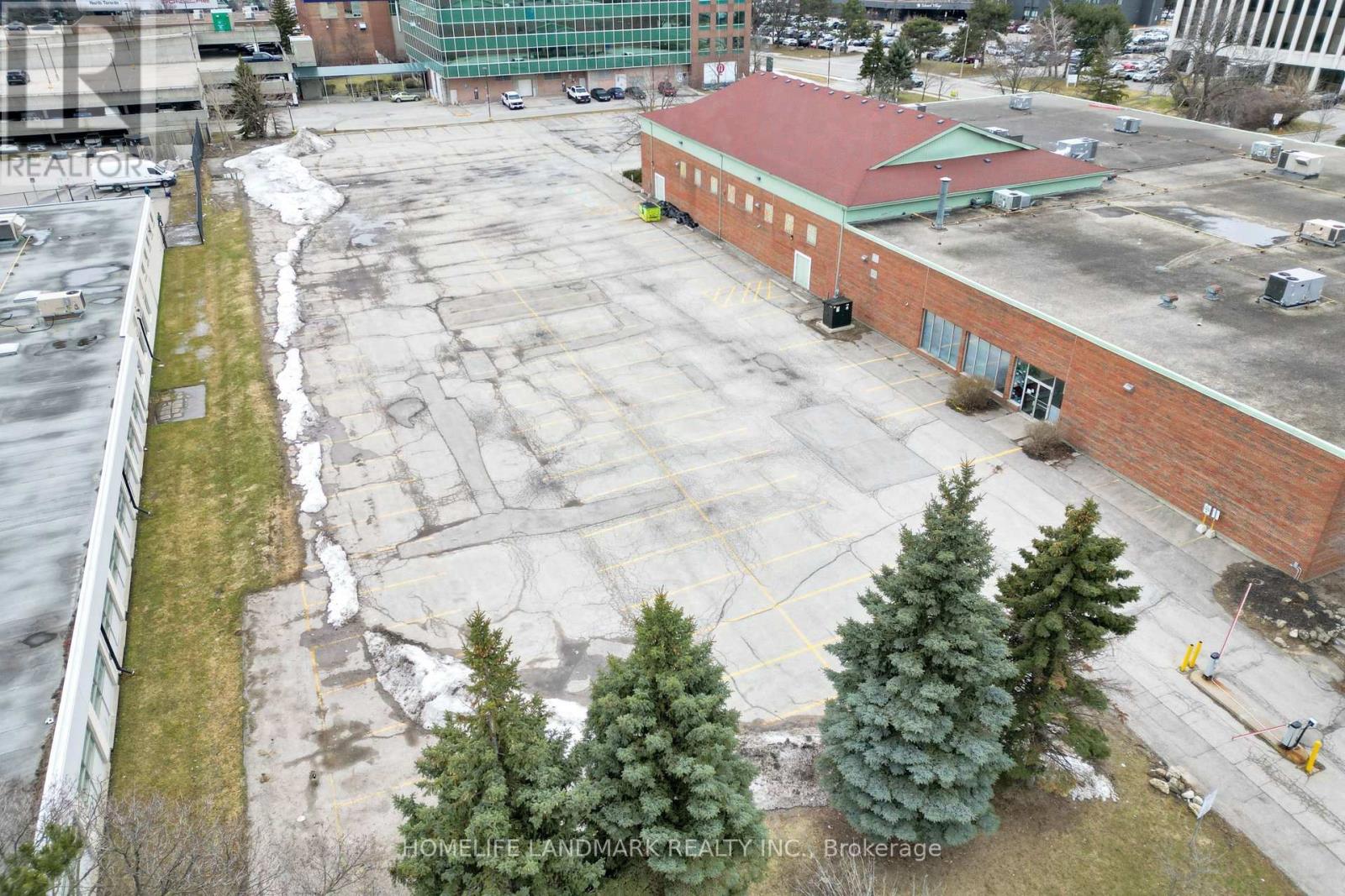 260 Yorkland Boulevard, Toronto, Ontario  M2J 1R7 - Photo 30 - C12929490