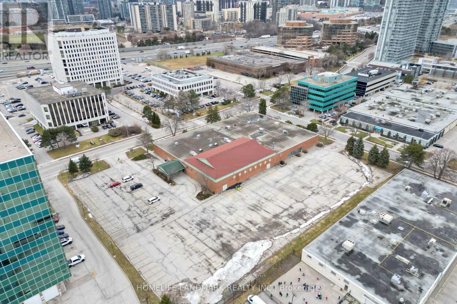 260 Yorkland Boulevard, Toronto, Ontario  M2J 1R7 - Photo 33 - C12929490