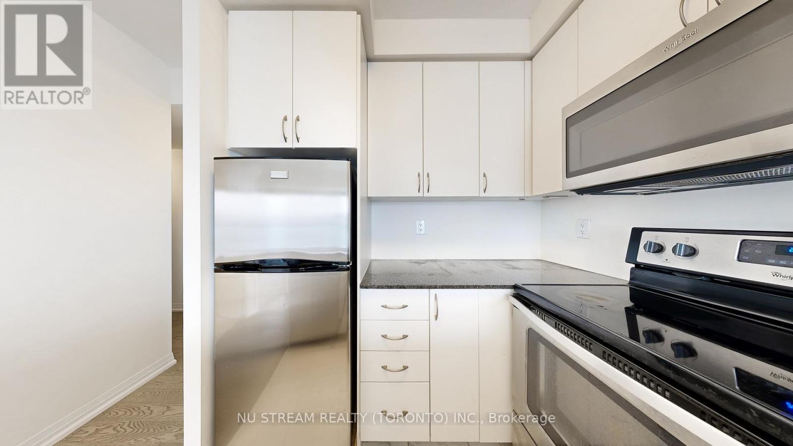 511 - 741 Sheppard Avenue W, Toronto, Ontario  M3H 2S9 - Photo 16 - C12929530