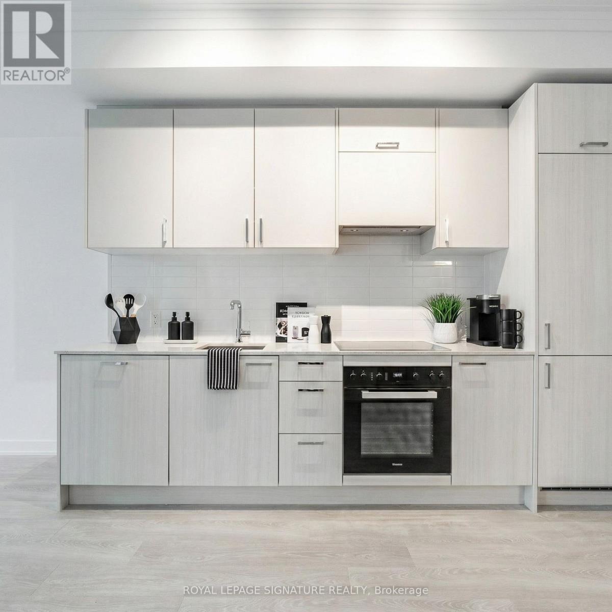 309 - 1 Kyle Lowry Road, Toronto, Ontario  M3C 0S6 - Photo 2 - C12929566