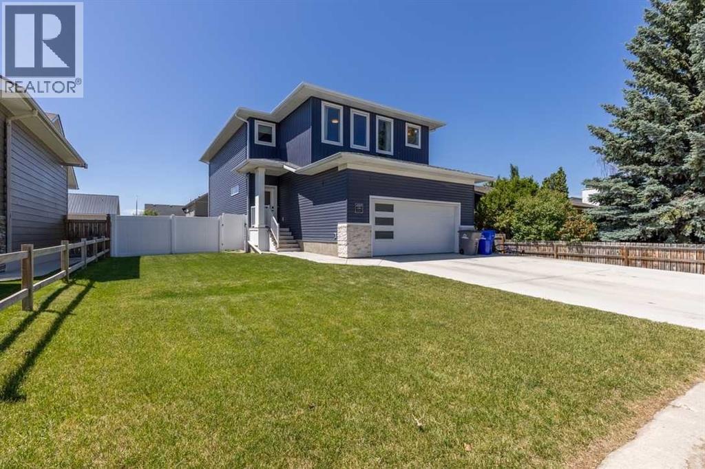 4889 7th Street W, Claresholm, Alberta  T0L 0T0 - Photo 2 - A2280289