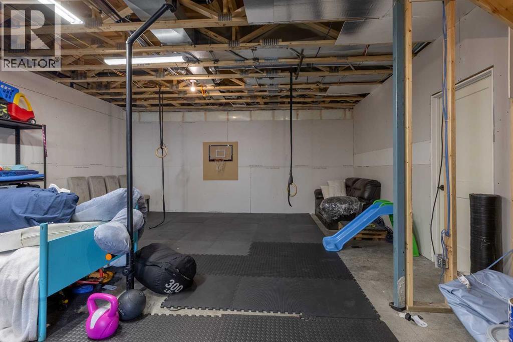 4889 7th Street W, Claresholm, Alberta  T0L 0T0 - Photo 30 - A2280289