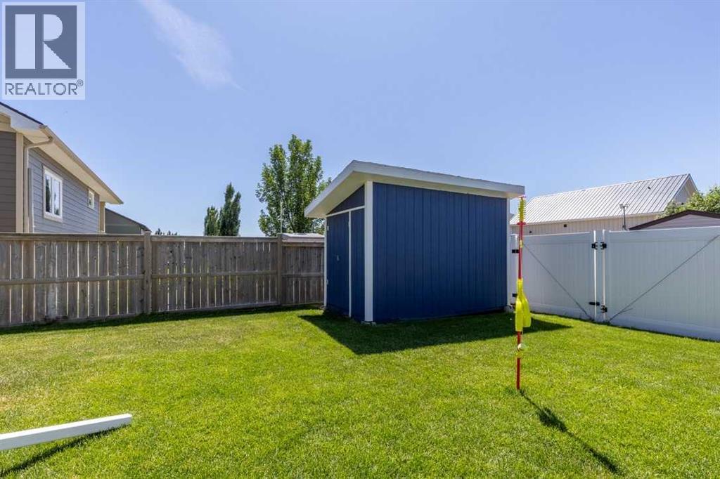 4889 7th Street W, Claresholm, Alberta  T0L 0T0 - Photo 32 - A2280289