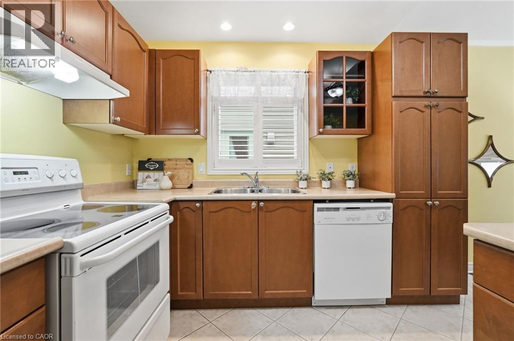 7844 Charnwood Avenue, Niagara Falls, Ontario  L2H 3E2 - Photo 12 - 40805829